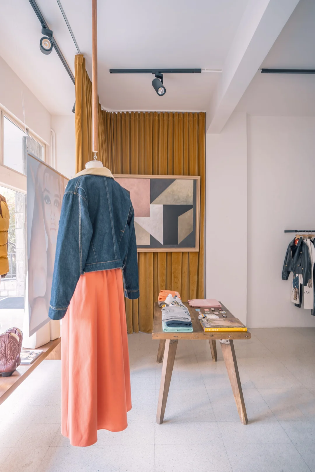 Boutique Holiday Boileau — vue 6