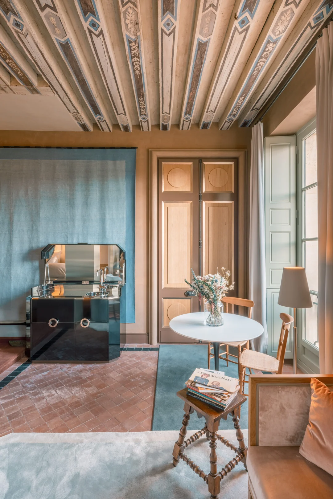 Éditions Phaidon: Parisian Chic Revealed in the Wallpaper* City Guide — view 9