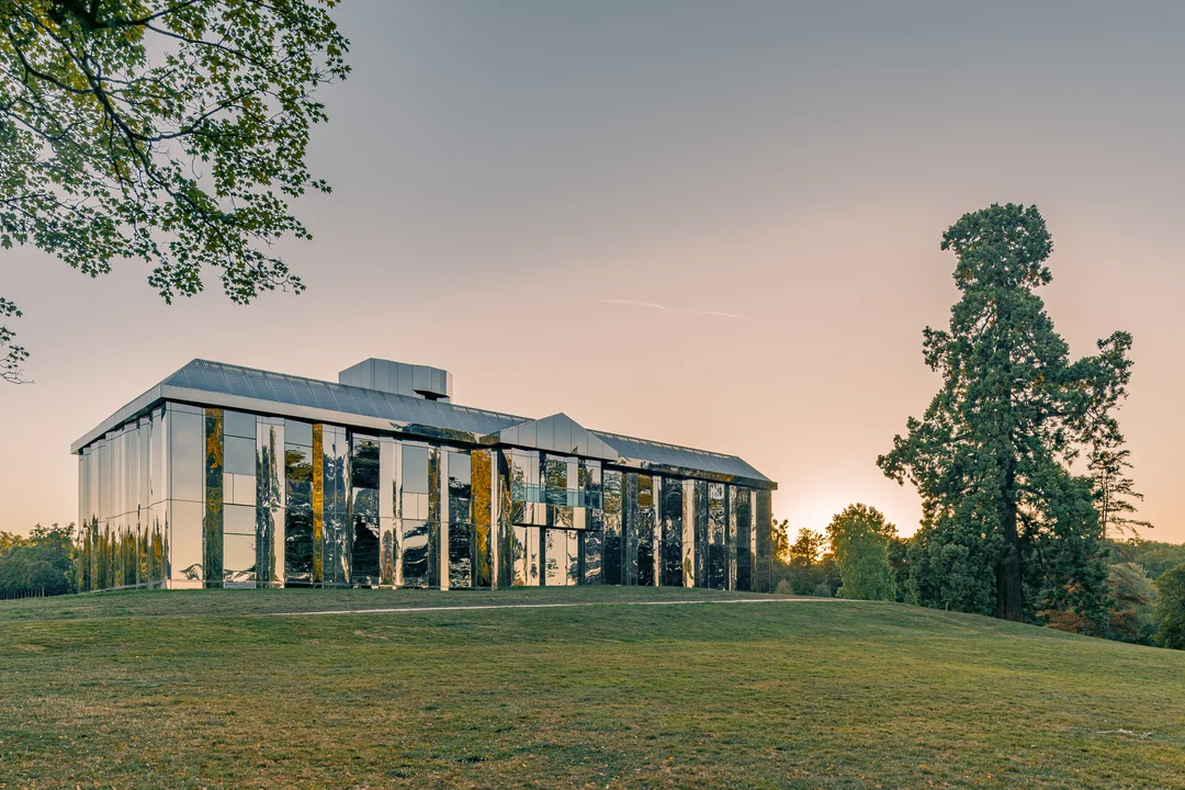 Parc Culturel and Château de Rentilly — view 2