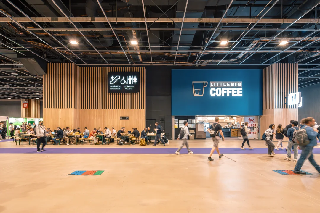 VECTORS for Viparis: Paris Expo / Pavilion 7 — view 7