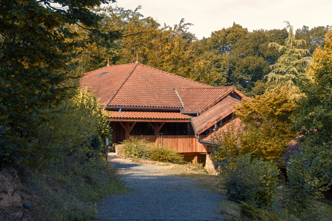 The Unique Architecture of the Zen Buddhist Monastery Kanshoji in Dordogne — view 19