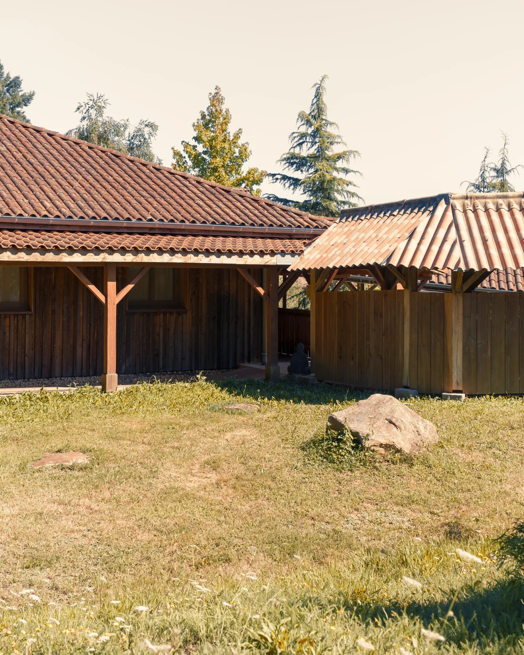 The Unique Architecture of the Zen Buddhist Monastery Kanshoji in Dordogne — view 21