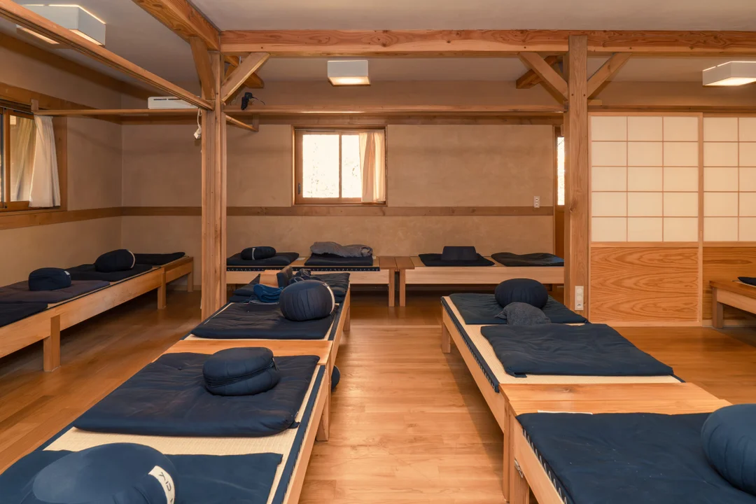 The Unique Architecture of the Zen Buddhist Monastery Kanshoji in Dordogne — view 44