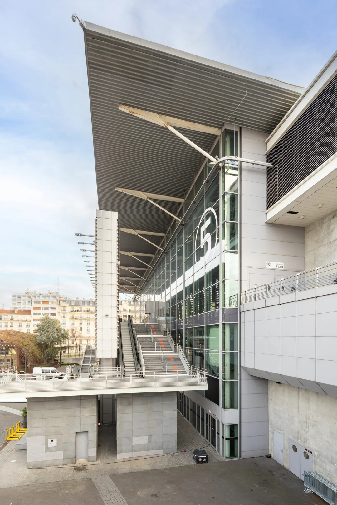 Reputation Squad and Viparis: Real Estate Photography of Paris Expo / Porte de Versailles — view 49