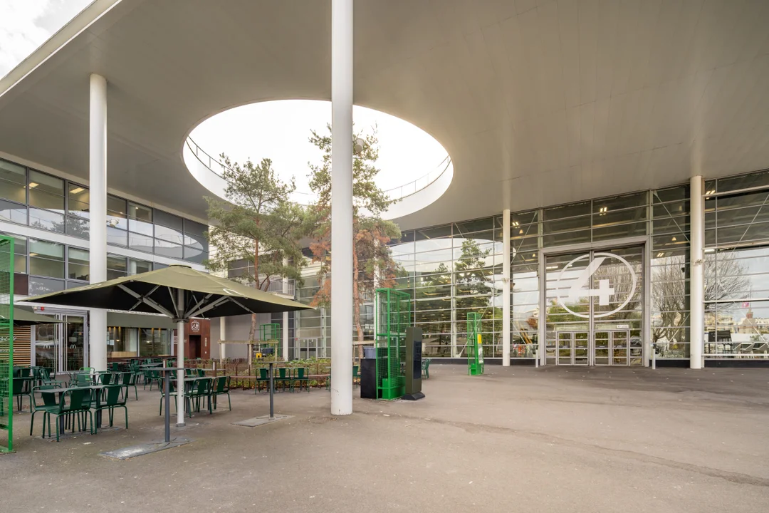 Reputation Squad and Viparis: Real Estate Photography of Paris Expo / Porte de Versailles — view 42