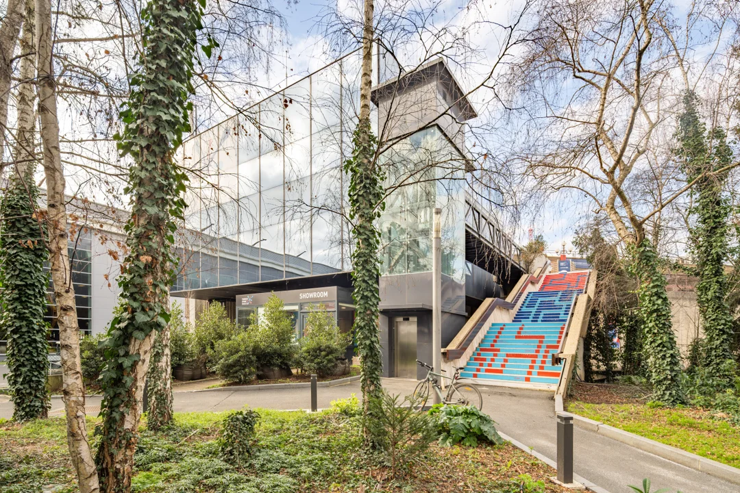 Reputation Squad and Viparis: Real Estate Photography of Paris Expo / Porte de Versailles — view 40