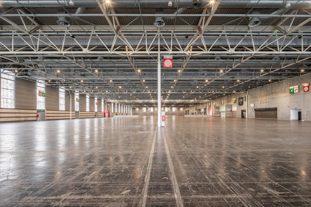 Reputation Squad and Viparis: Real Estate Photography of Paris Expo / Porte de Versailles — view 35
