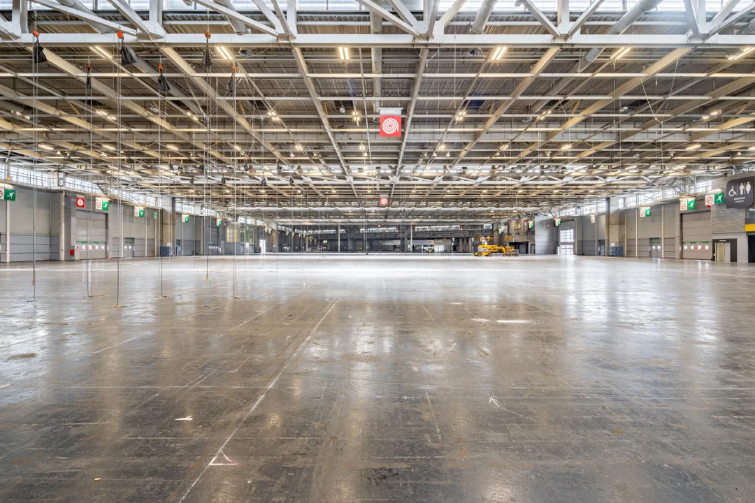 Reputation Squad and Viparis: Real Estate Photography of Paris Expo / Porte de Versailles — view 10