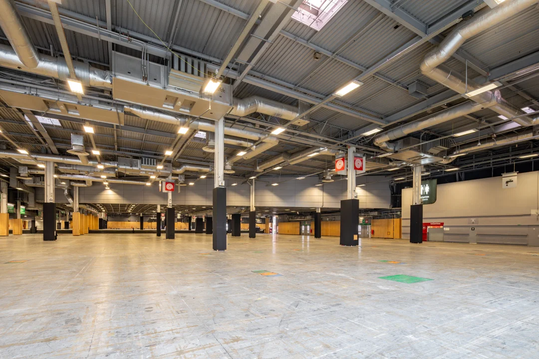 Reputation Squad and Viparis: Real Estate Photography of Paris Expo / Porte de Versailles — view 7