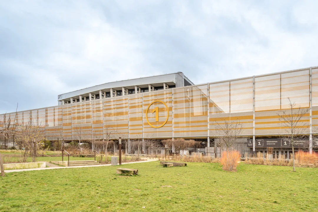 Reputation Squad and Viparis: Real Estate Photography of Paris Expo / Porte de Versailles — view 24