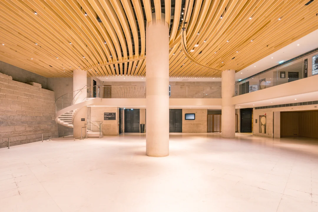 Case Study: VIPARIS - Strategic Enhancement of a Portfolio of Major Event Assets — vue 6