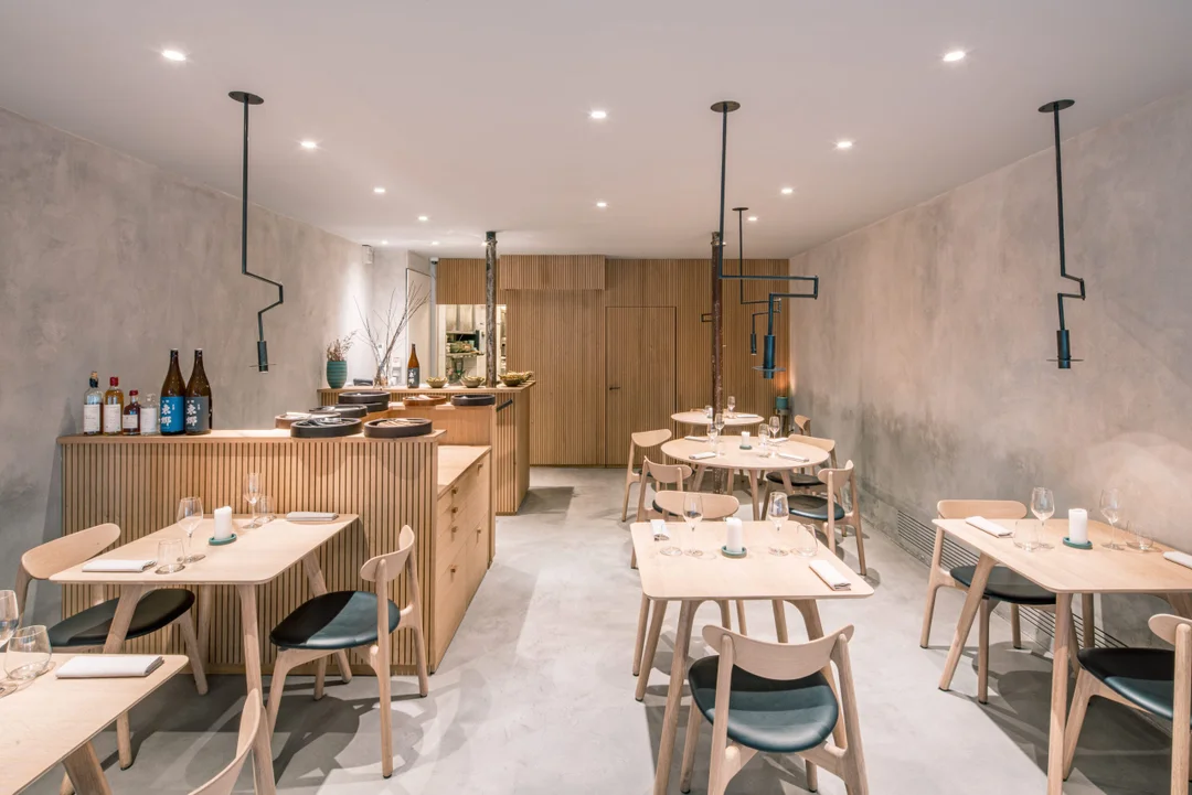 Restaurant AT