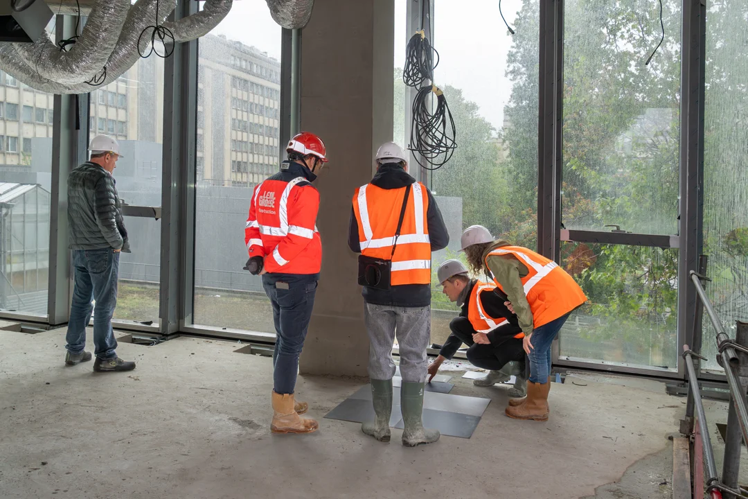 Cité de l'Innovation at Jussieu: the Glass Façade Revealed — view 16