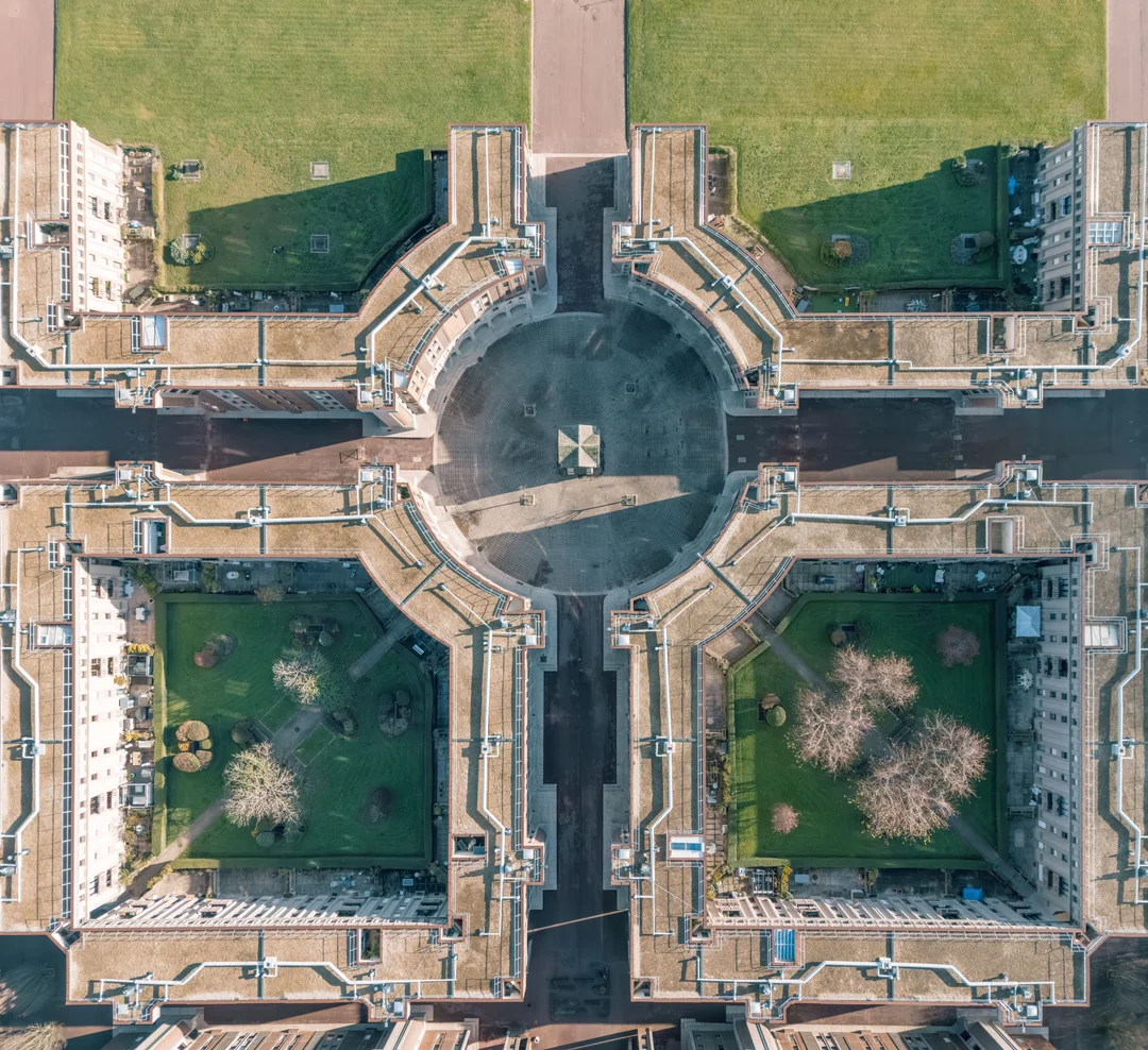 Drone Photographer for Architecture, Hospitality and Real Estate – A precise aerial perspective to showcase your projects, strengthen your image and reveal their real context. — vue 11