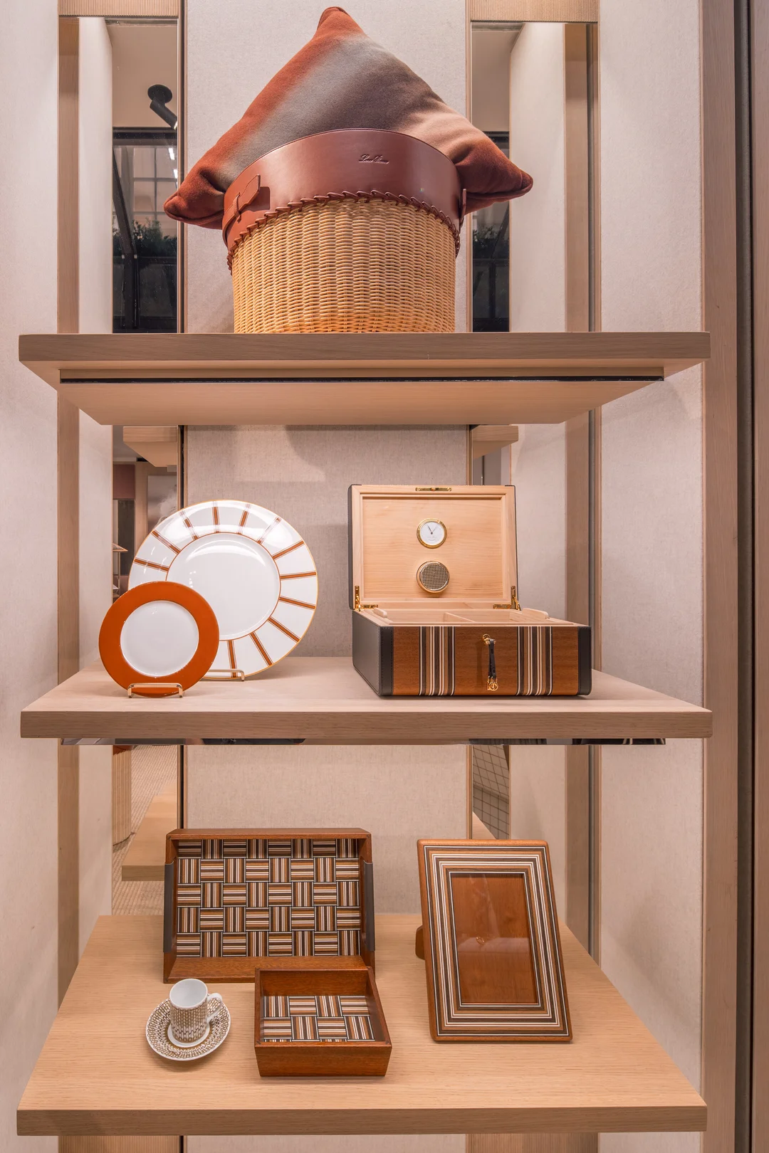 Loro Piana – Avenue Montaigne Boutique, Paris — view 17