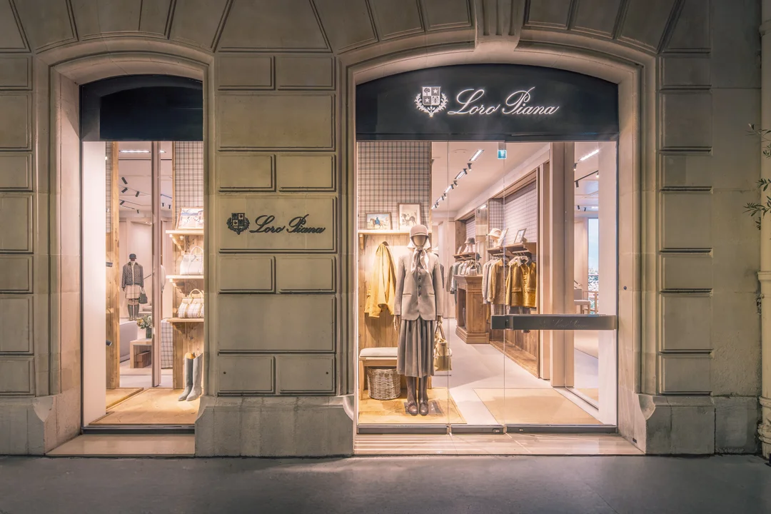 Loro Piana – Avenue Montaigne Boutique, Paris — view 6