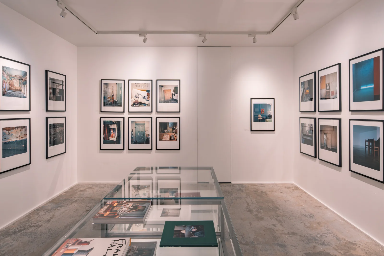 Yvon Lambert Bookstore and Gallery: Capturing the Essence of Contemporary Art — view 4