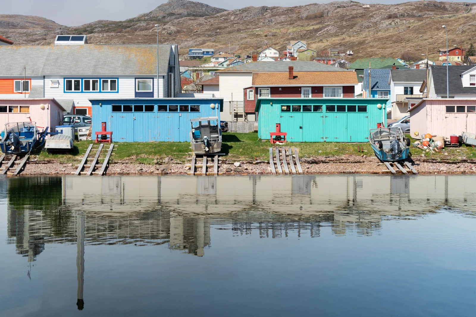 Photographie d’un diptyque combinant un paysage maritime et une architecture moderne, tirage d’art en édition limitée