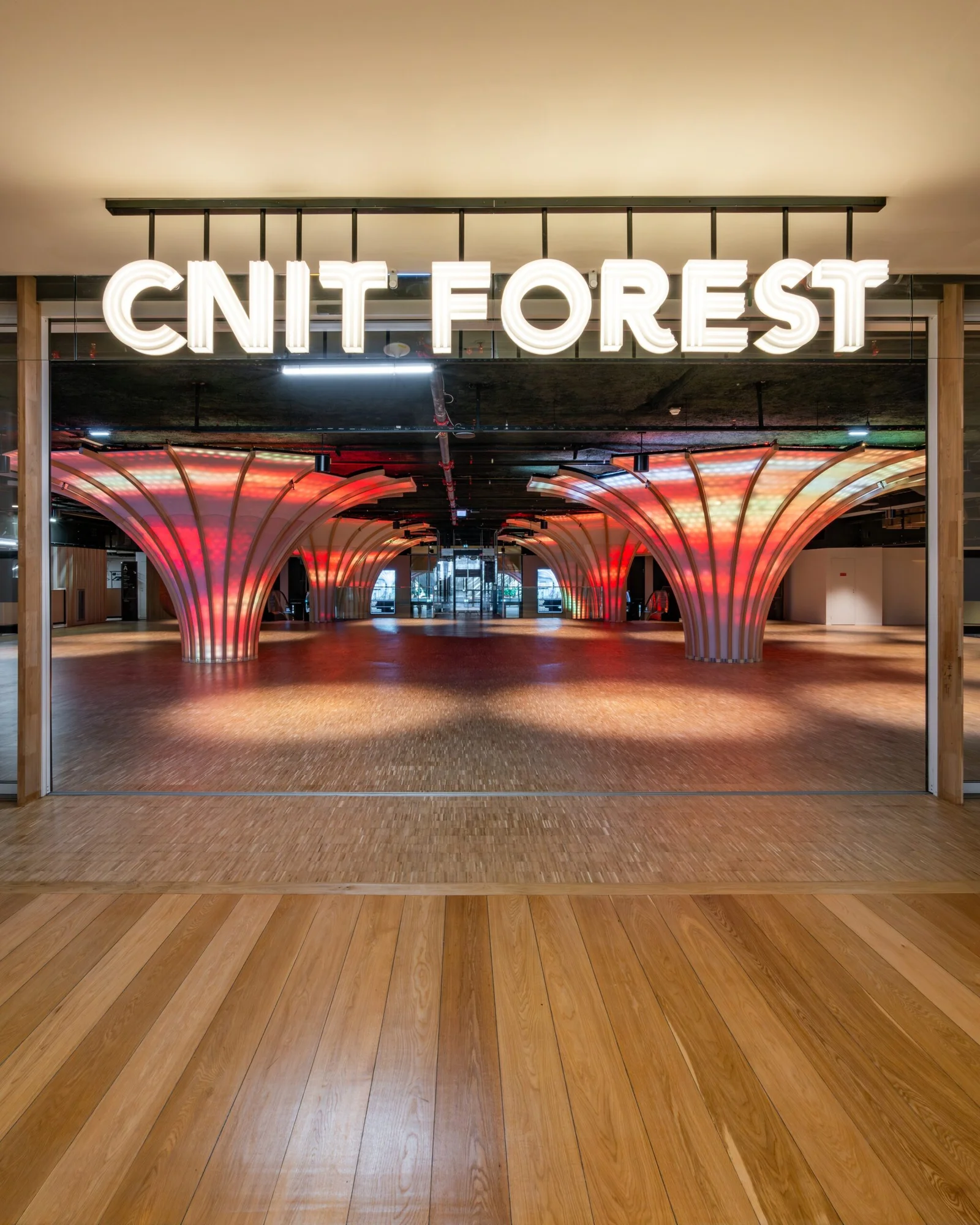 Viparis, François Schuiten, Nicolas Adam: Architectural Photography of CNIT Forest — view 4