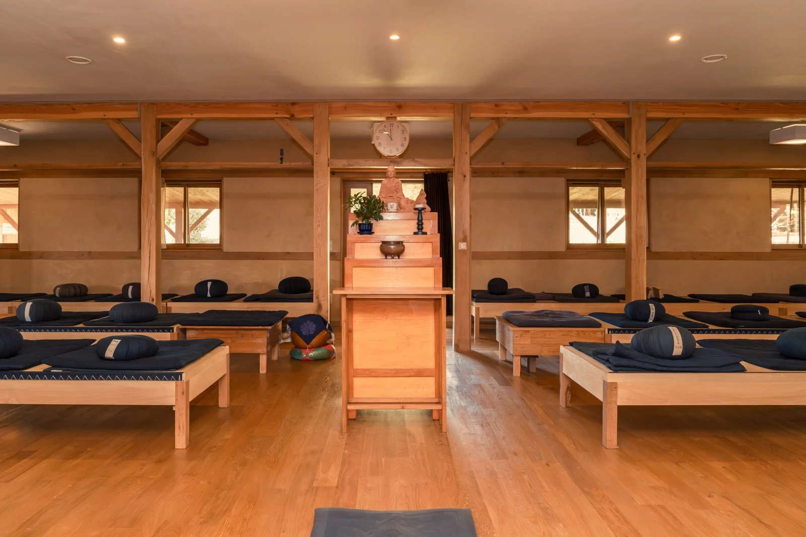 The Unique Architecture of the Zen Buddhist Monastery Kanshoji in Dordogne — view 50