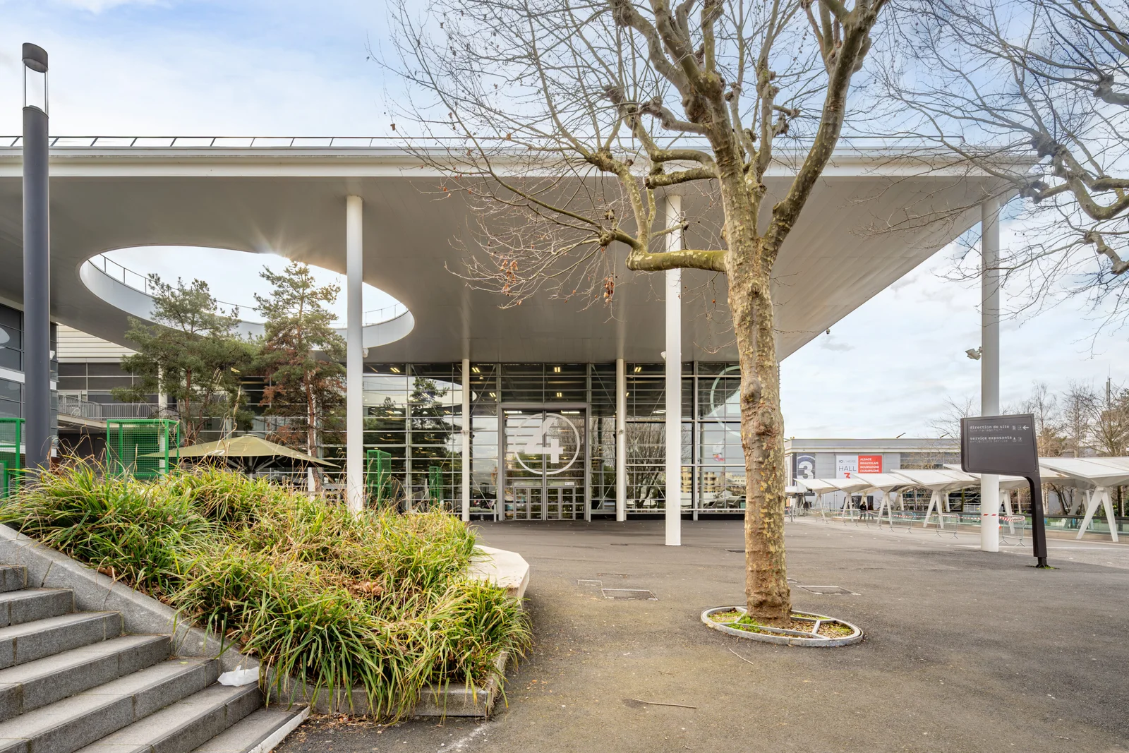 Reputation Squad and Viparis: Real Estate Photography of Paris Expo / Porte de Versailles — view 43