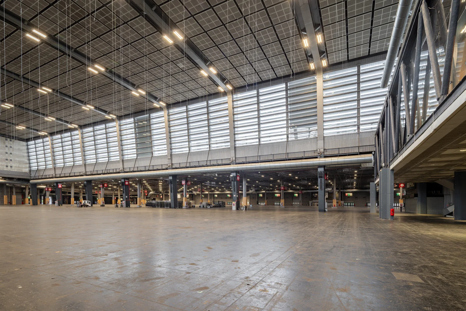 Reputation Squad and Viparis: Real Estate Photography of Paris Expo / Porte de Versailles — view 29