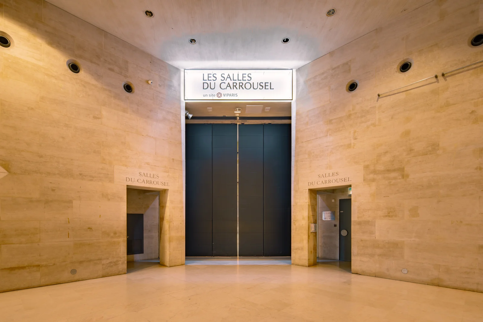 Reputation Squad / VECTORS : Photo Immobilère des Salles du Carrousel — vue 60
