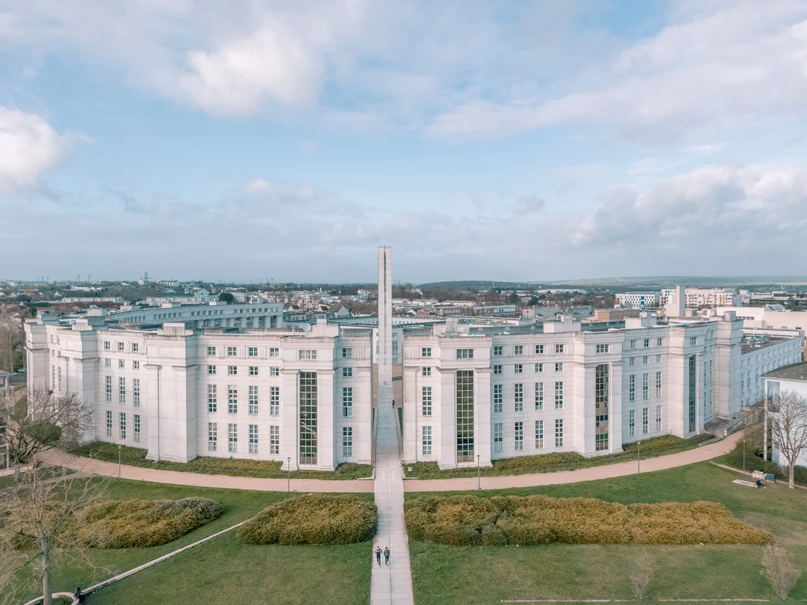 Drone Photographer for Architecture, Hospitality and Real Estate – A precise aerial perspective to showcase your projects, strengthen your image and reveal their real context.